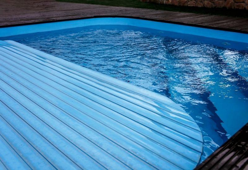 exemple de bâche à piscine